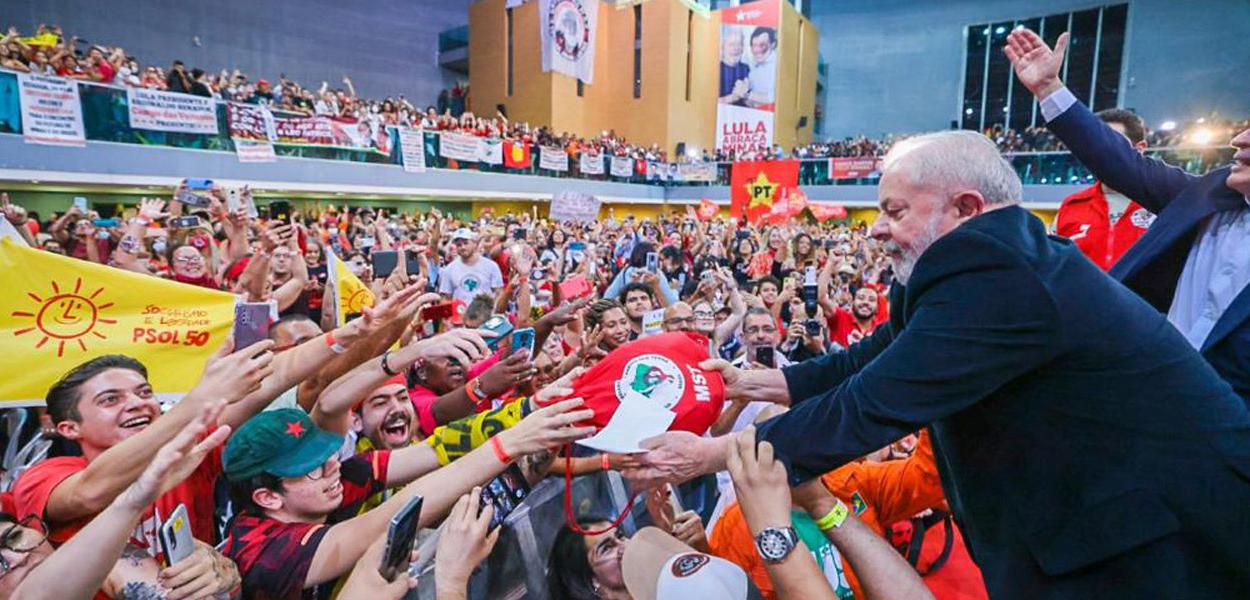 Lula participa de Ato "Lula Abraça Minas", em Belo Horizonte.  09.05.2022