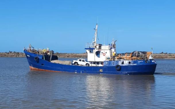 Embarcação Thaís