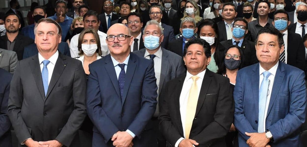 Ex-ministro da Educação Milton Ribeiro e o pastor Gilmar Santos foram presos na manhã desta quarta-feira (22), durante a operação Acesso Pago