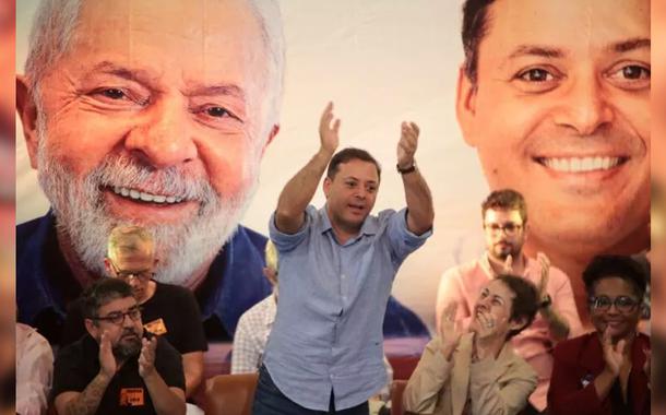 Rodrigo Neves em ato na ABI