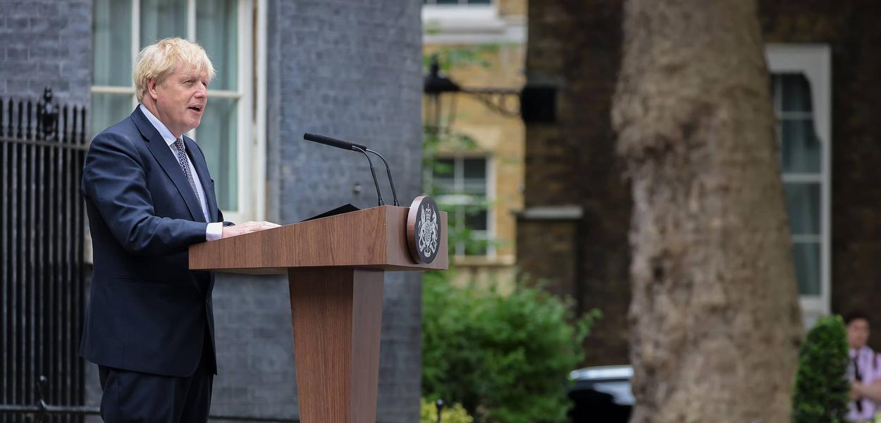 Boris Johnson renuncia ao cargo de primeiro-ministro britânico