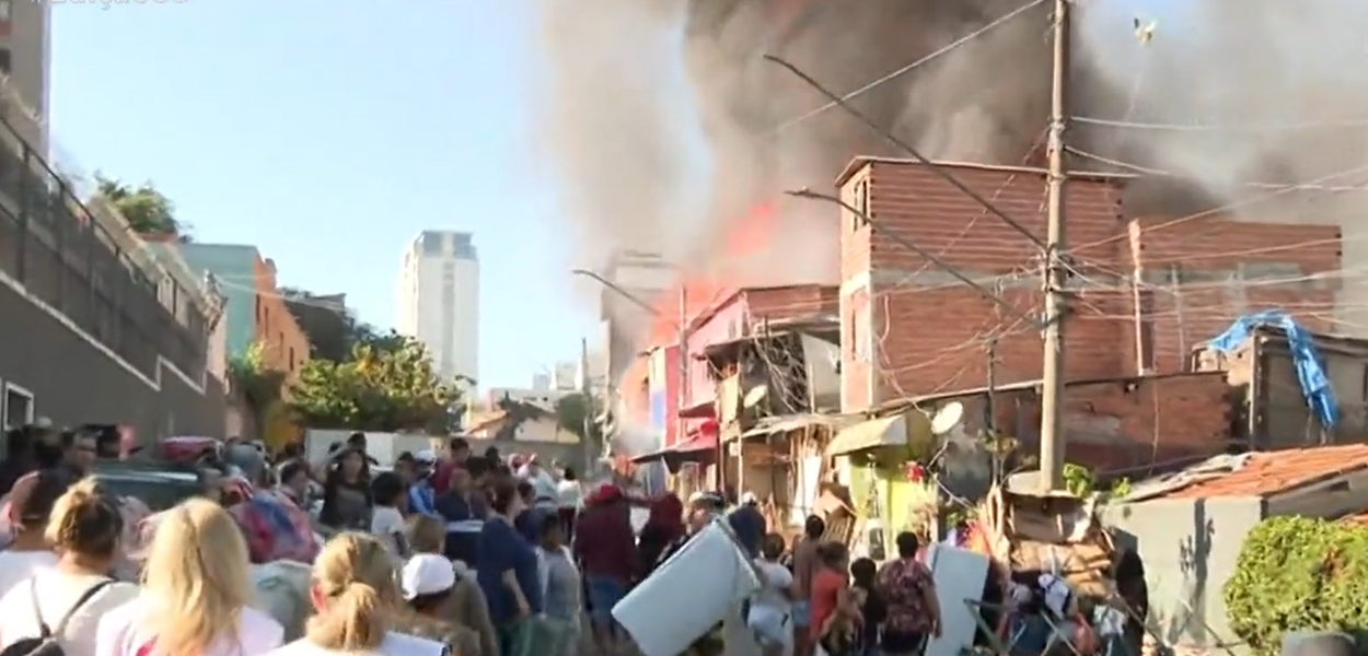 Incêndio Morro do Piolho, em São Paulo