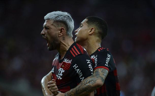 Flamengo se classifica para as quartas da Copa do Brasil