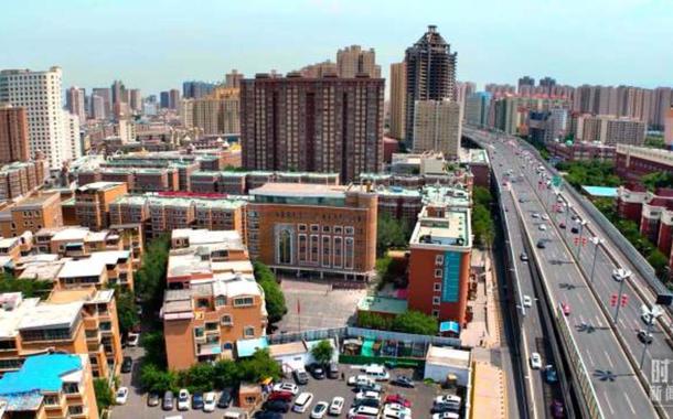 Urumqi, capital da Região Autônoma Uigur de Xinjiang.