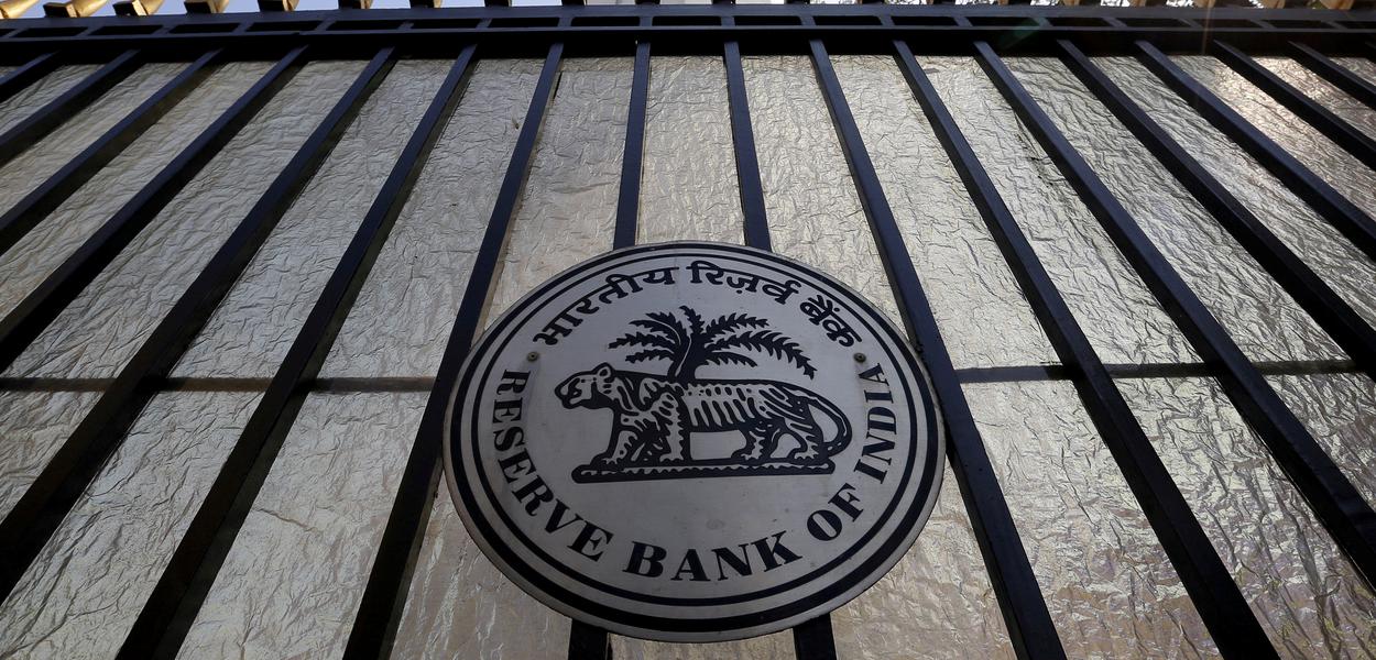 Selo do Reserve Bank of India na sede do RBI em Mumbai