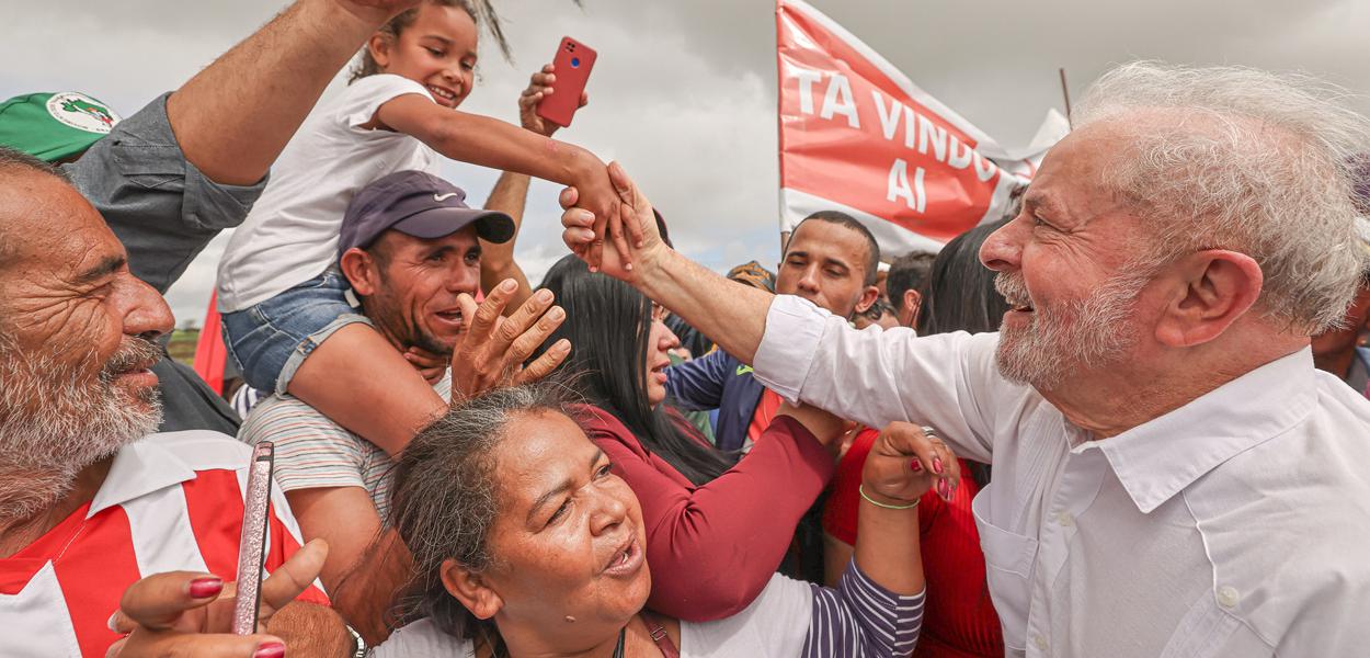 Lula visita réplica da casa onde cresceu e viveu, em Caetés (PE). Casa de Dona Lindú