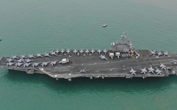 Porta-aviões USS Ronald Reagan