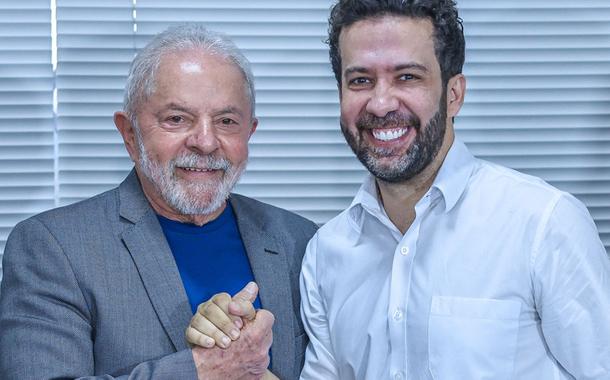 O ex-presidente Luiz Inácio Lula da Silva e André Janones