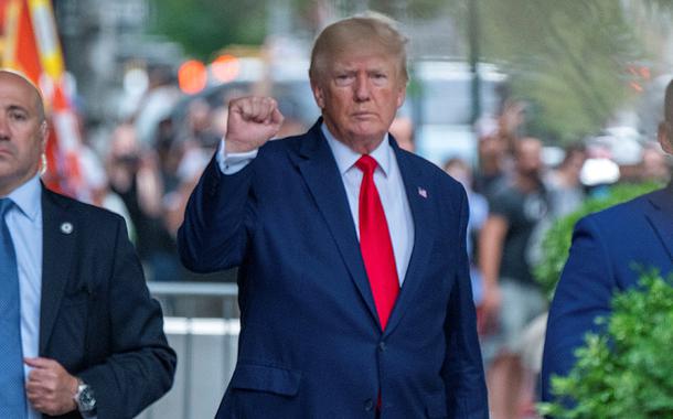 Donald Trump deixa a Trump Tower, em Nova York