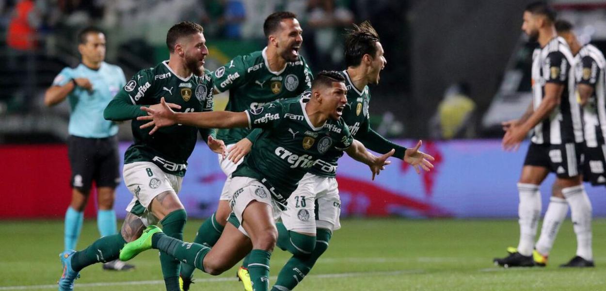 Palmeiras decide nos pênaltis