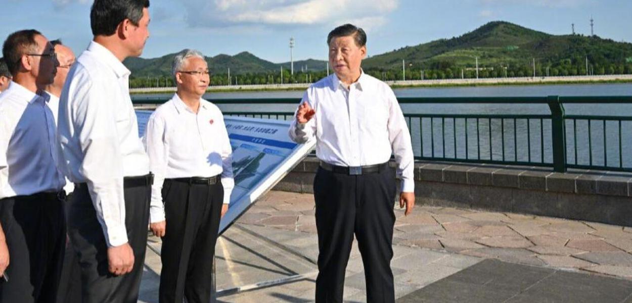 Visita de Xi Jinping em Liaoning