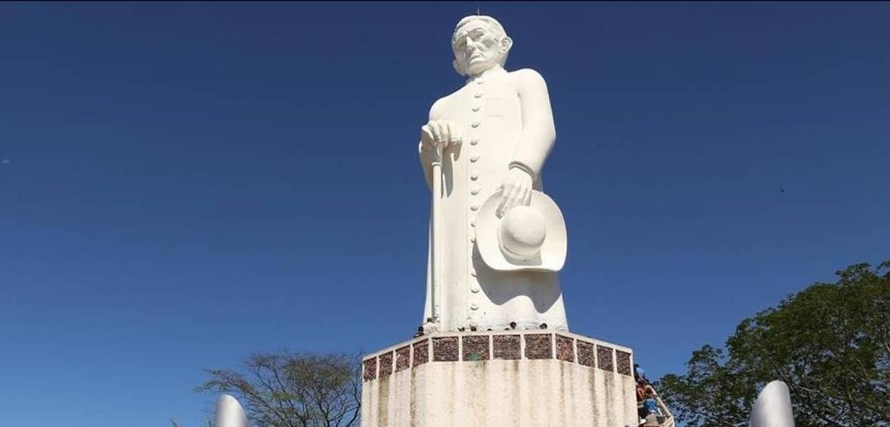 Papa Francisco perdoa Padre Cícero