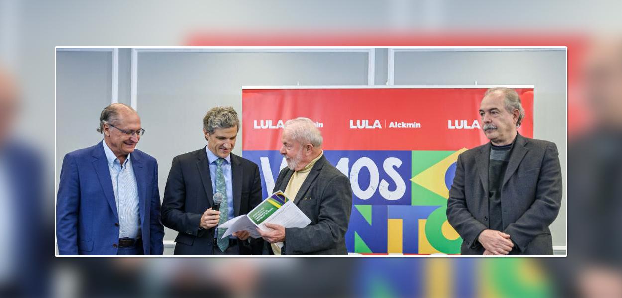 Ex-presidente Luiz Inácio Lula da Silva em evento com o setor da Construção Civil