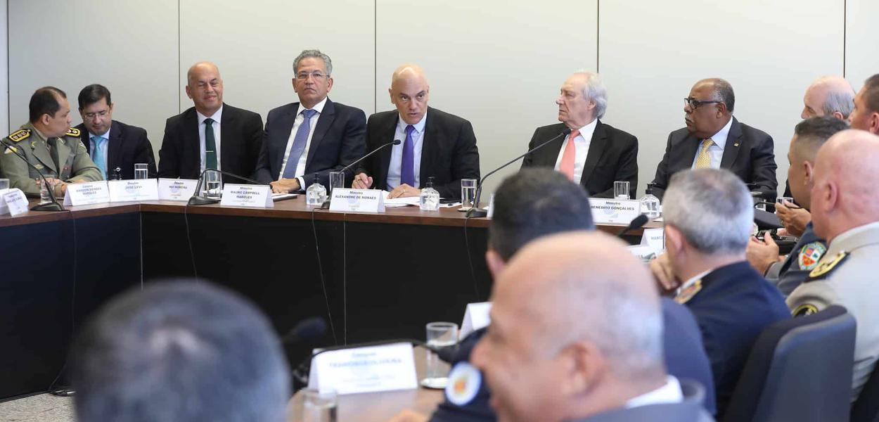 Presidente do TSE, Alexandre de Moraes, e o vice-presidente, Ricardo Lewandowski, se reúnem com os Comandantes Gerais das Polícias Militares dos Estados