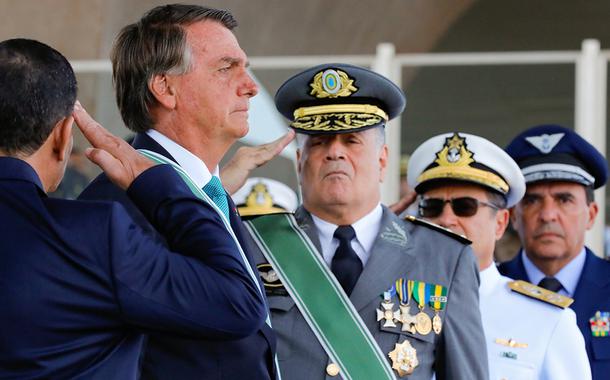 Jair Bolsonaro e General Marco Antônio Freire Gomes