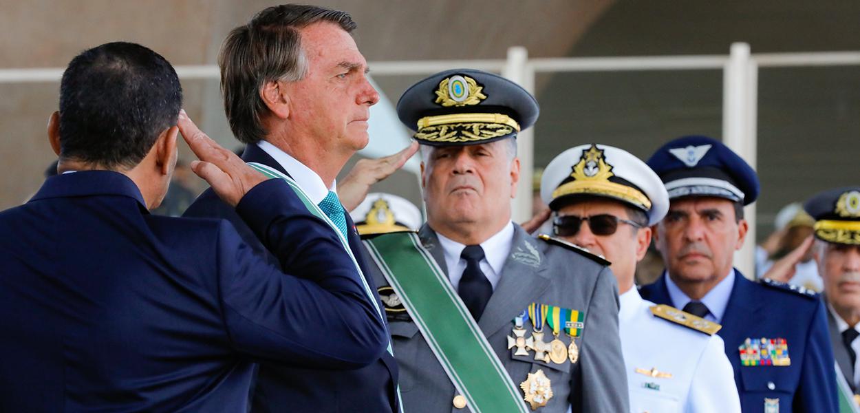 Jair Bolsonaro e General Marco Antônio Freire Gomes