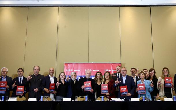 Lula se reúne com integrantes do Parlamento Europeu em São Paulo