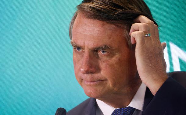 Bolsonaro participa de sabatina em Brasília