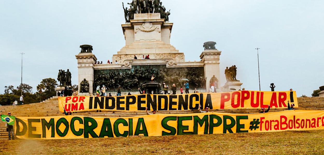 Manifestação população pela Independência
