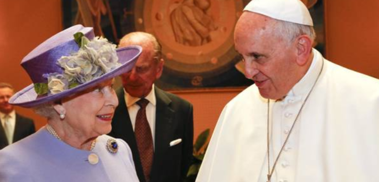 Rainha Elizabeth II e Papa Francisco