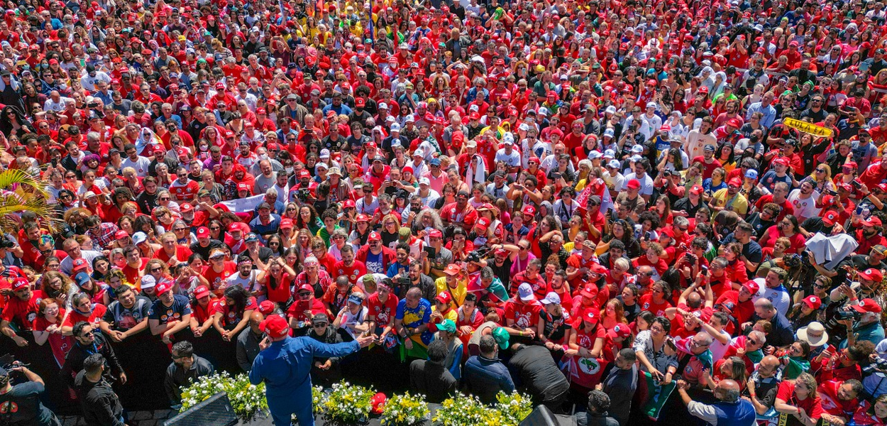 Lula discursa em Florianópolis