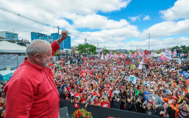 Luiz Inácio Lula da Silva em ato na Zona Sul de SP