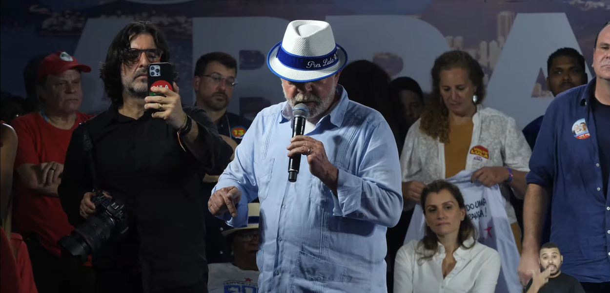 Luiz Inácio Lula da Silva em ato no Rio de Janeiro