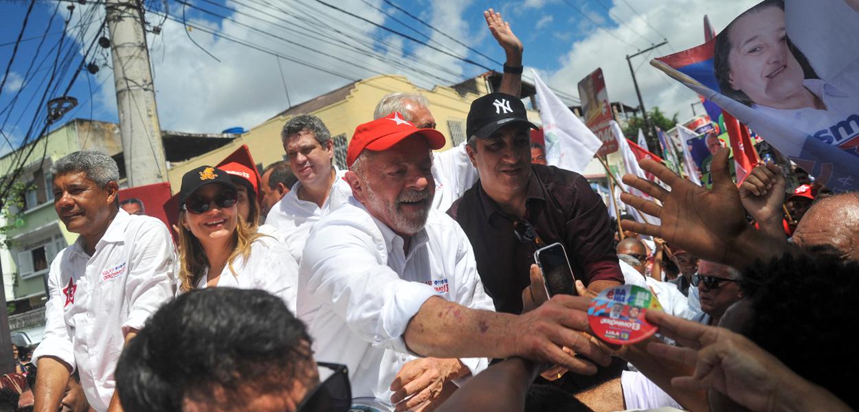 Ex-presidente Lula durante ato de campanha em Salvador 30/09/2022