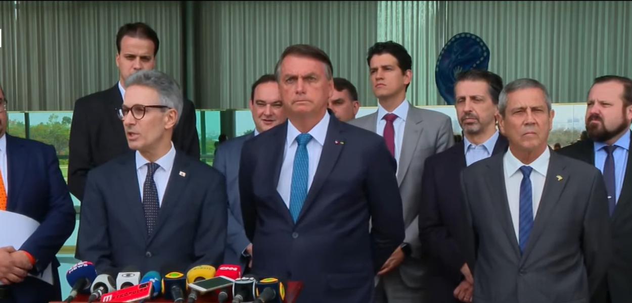 Romeu Zema, Jair Bolsonaro e Walter Braga Netto