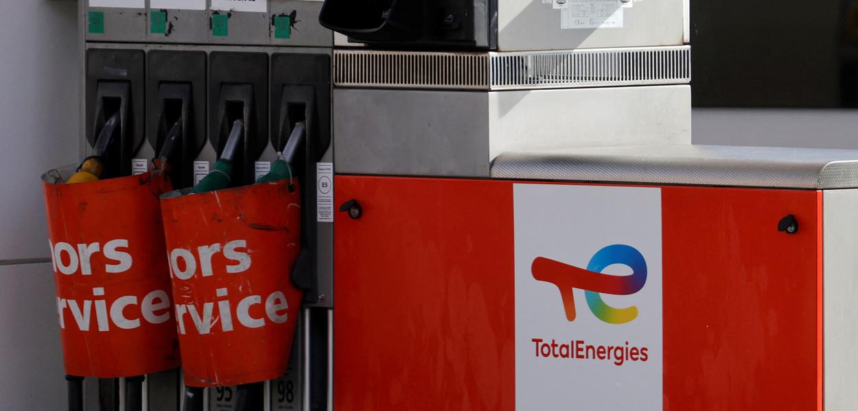 Signs which read "out of order" are seen on gasoline pumps at a TotalEnergies gas station in Cambrai, France, September 28, 2022. REUTERS/Pascal Rossignol