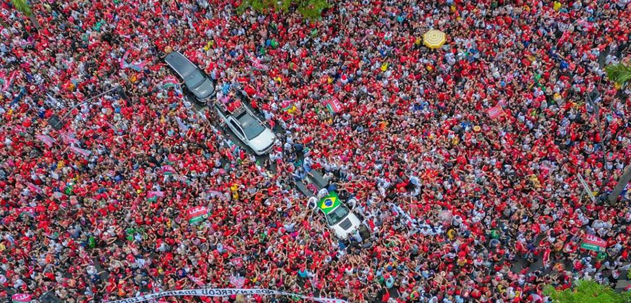 Lula arrasta multidão em Belo Horizonte - 09.10.2022