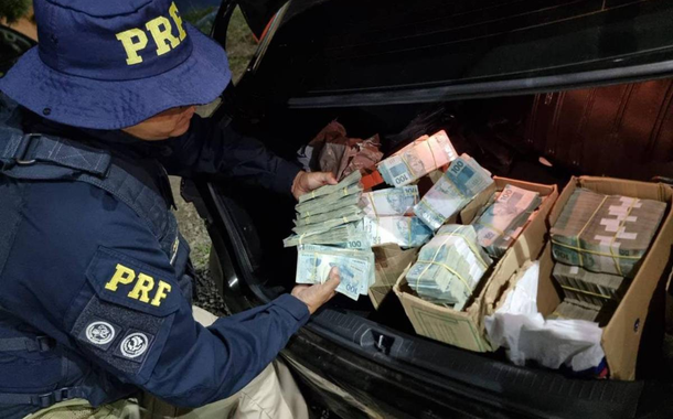 PRF apreende R$ 2,5 milhões em dinheiro em porta-malas de carro no Pará