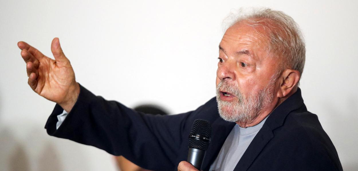 Ex-presidente Luiz Inácio Lula da Silva discursa durante encontro com líderes religiosos em São Paulo 17/10/2022 (Foto: REUTERS/Mariana Greif) Ex-presidente Luiz Inácio Lula da Silva discursa durante encontro com líderes religiosos em São Paulo 17/10/2022