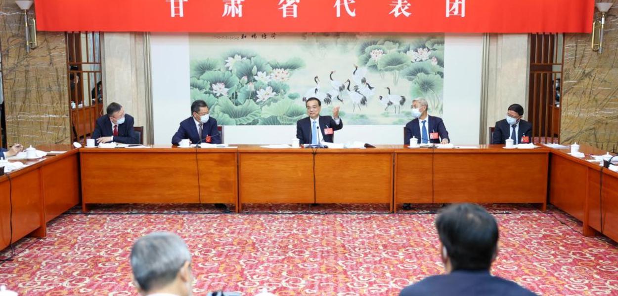 Li Keqiang fala aos delegados da Província de Gansu