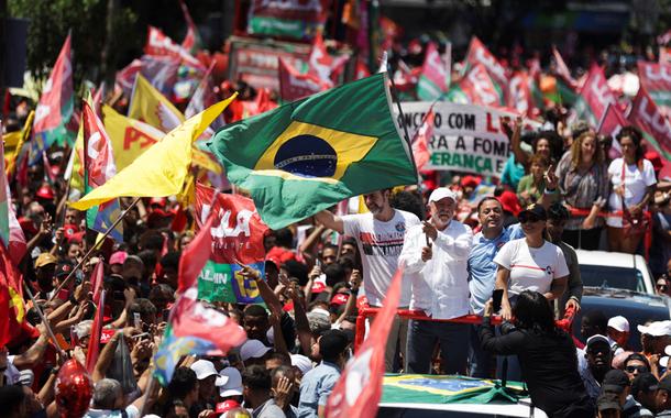 Ex-presidente Lula durante evento de campanha em São Gonçalo (RJ) 20/10/2022