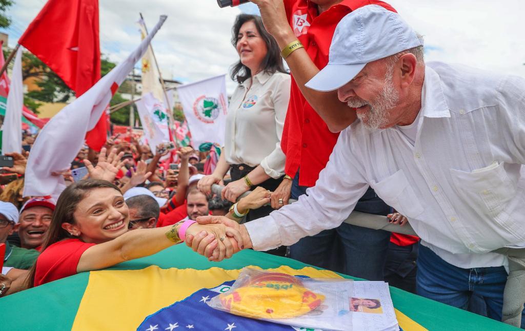 Luiz Inácio Lula da Silva (boné branco) (Foto: Ricardo Stuckert) Luiz Inácio Lula da Silva (boné branco)