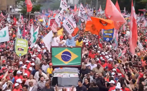 'Caminhada da Vitória' na Av. Paulista