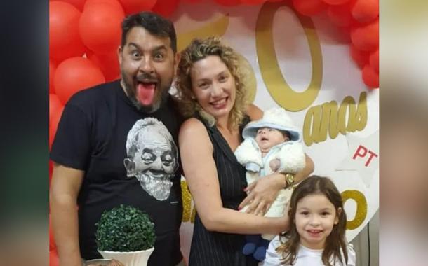 Macelo Arruda e Pamela Silva com os filhos