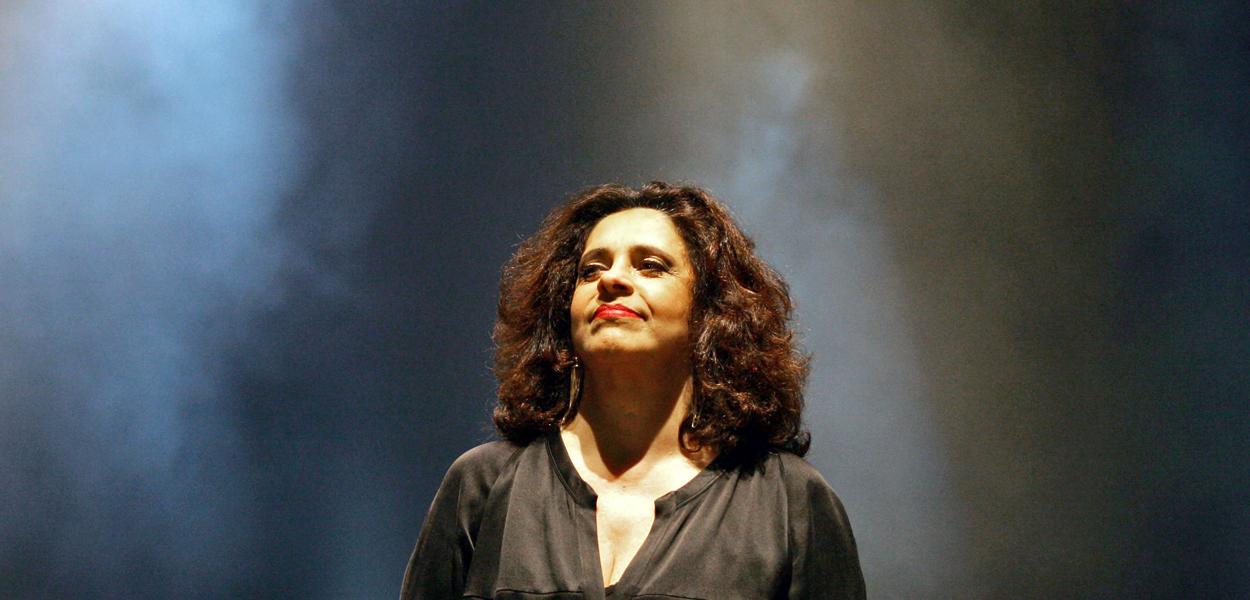 Gal Costa em apresentação em Vigo, na Espanha, em julho de 2006 18/julho/2006