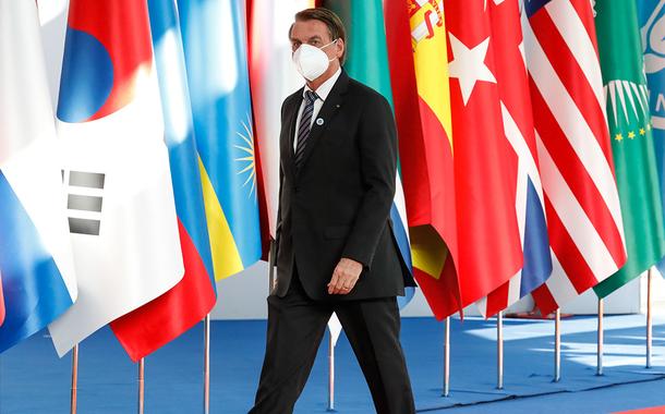 Em 2021, na cúpula do G20, em Roma, Bolsonaro ficou no ostracismo, em sua condição de pária internacional