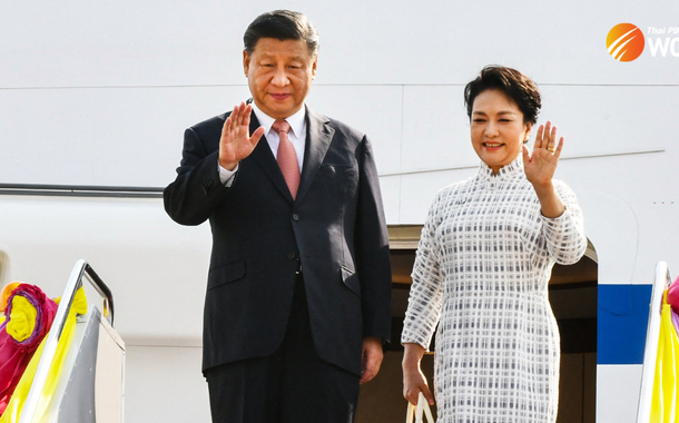Xi Jinping chega na Tailândia
