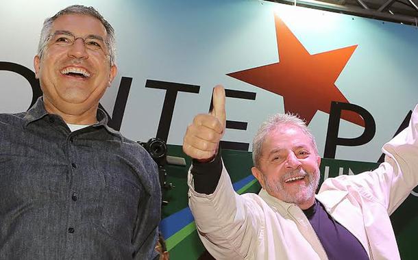 Alexandre Padilha (à esq.) e Luiz Inácio Lula da Silva