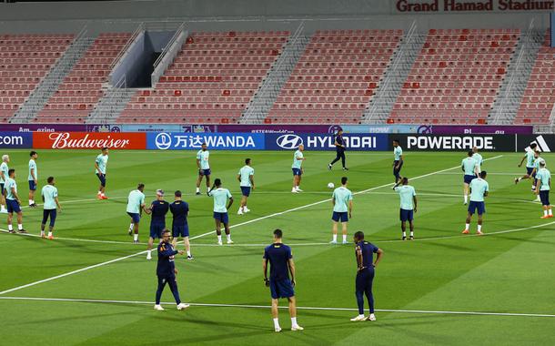 Treino da seleção brasileira no estádio Al Arabi em Doha, no Qatar