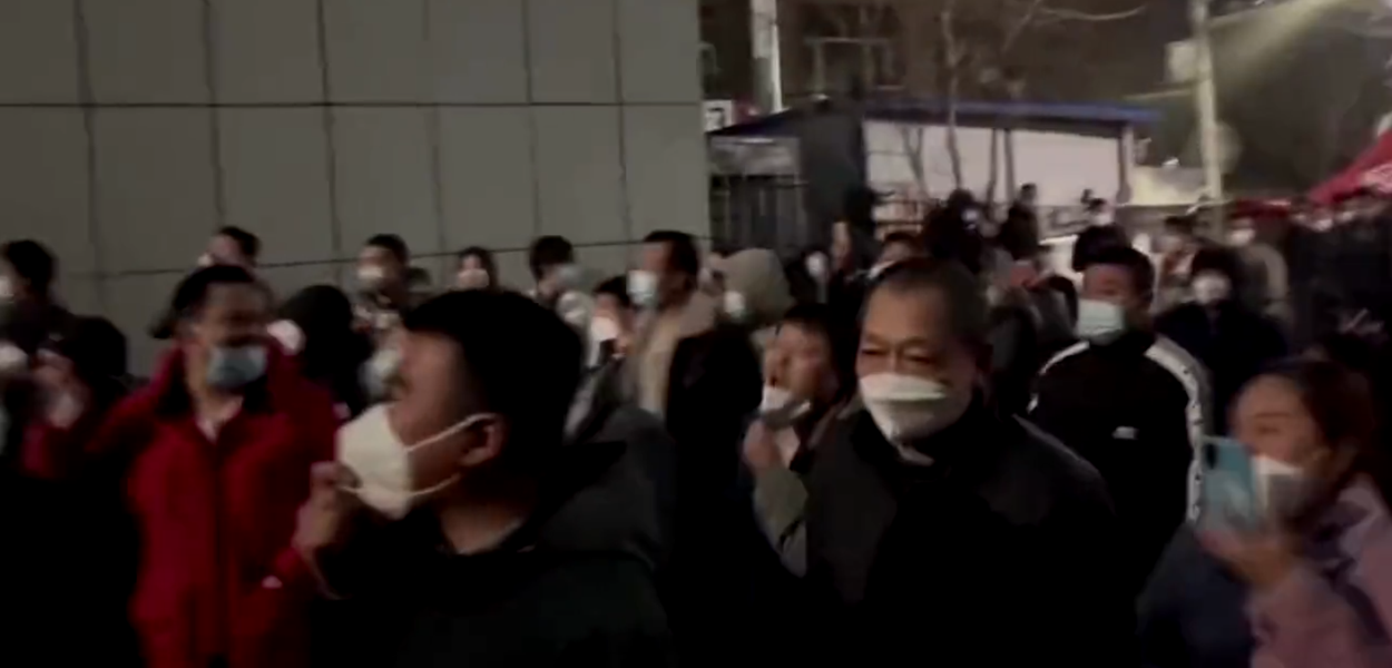 Protestos em Xinjiang