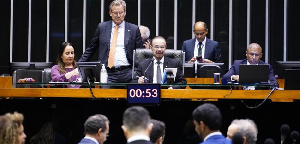 Plenário da Câmara dos Deputados - 29.11.2022