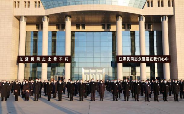 Direção chinesa, sob liderança de Xi Jinping, recebe restos mortais do ex-presidente Jiang Zemin