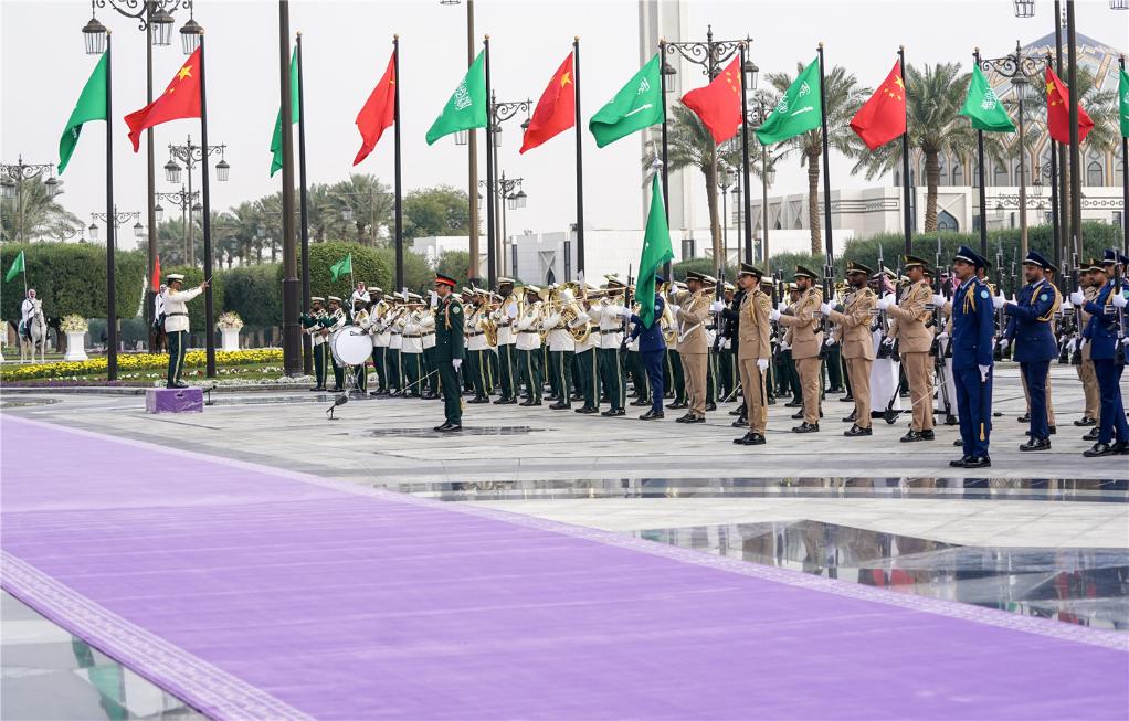 Cerimônia de boas-vindas ao presidente chinês, Xi Jinping, pela Arábia Saudita