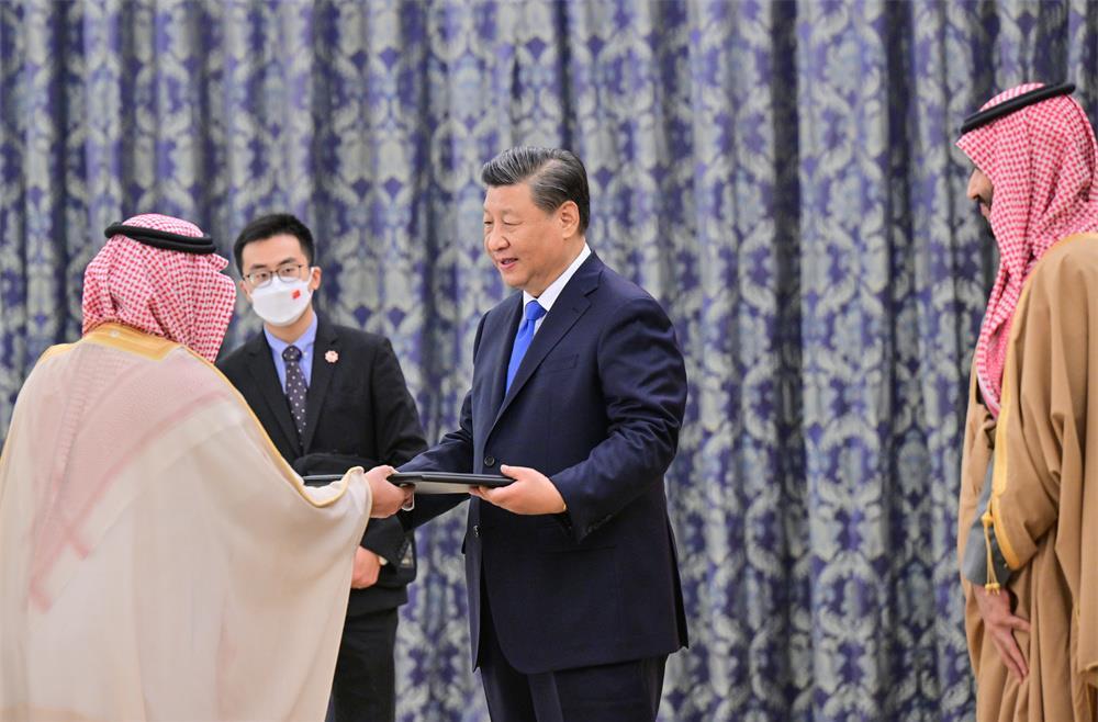 Xi Jinping recebe título de honoris causa da Universidade Rei Saud