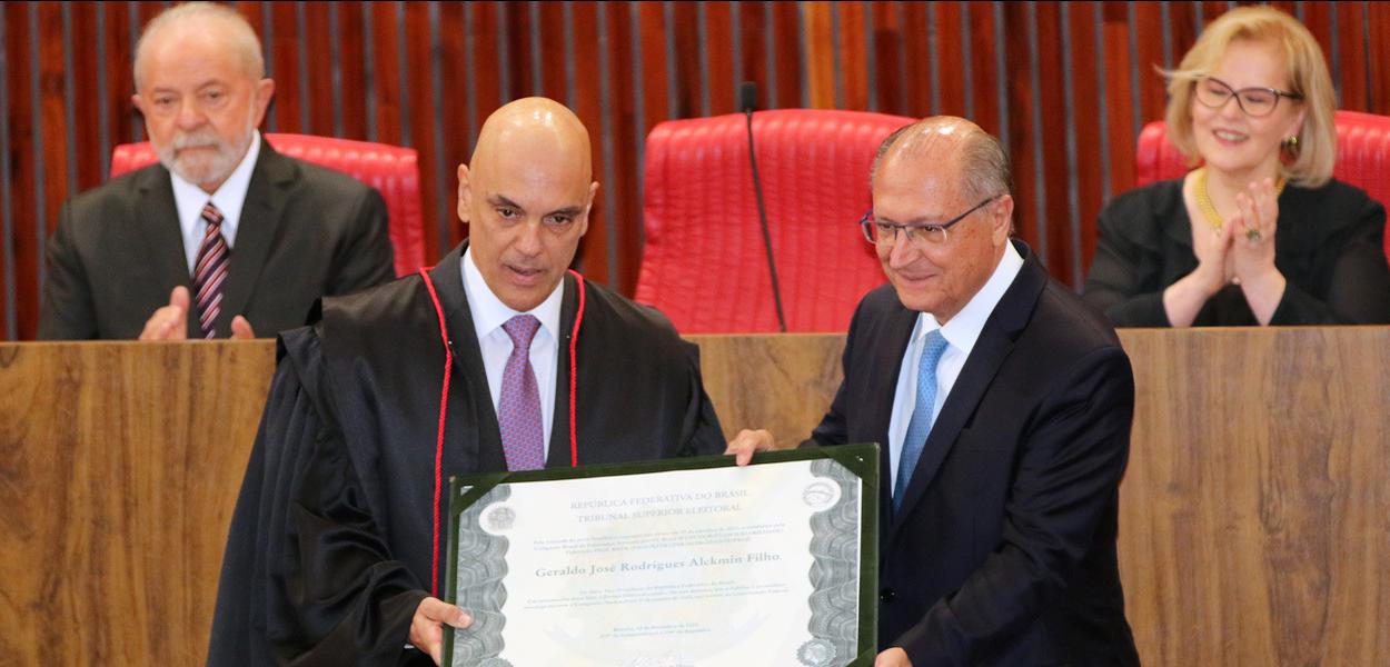 Presidente do TSE, ministro Alexandre de Moraes, durante a cerimônia de diplomação do vice presidente eleito, Geraldo Alckmin, na sede do TSE