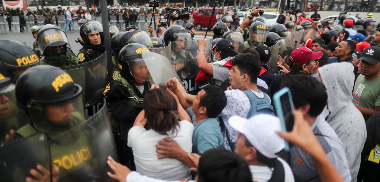 Protestos em Lima
